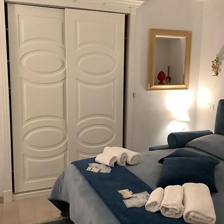 Tinnyhouse Neapol Exteriér fotografie
