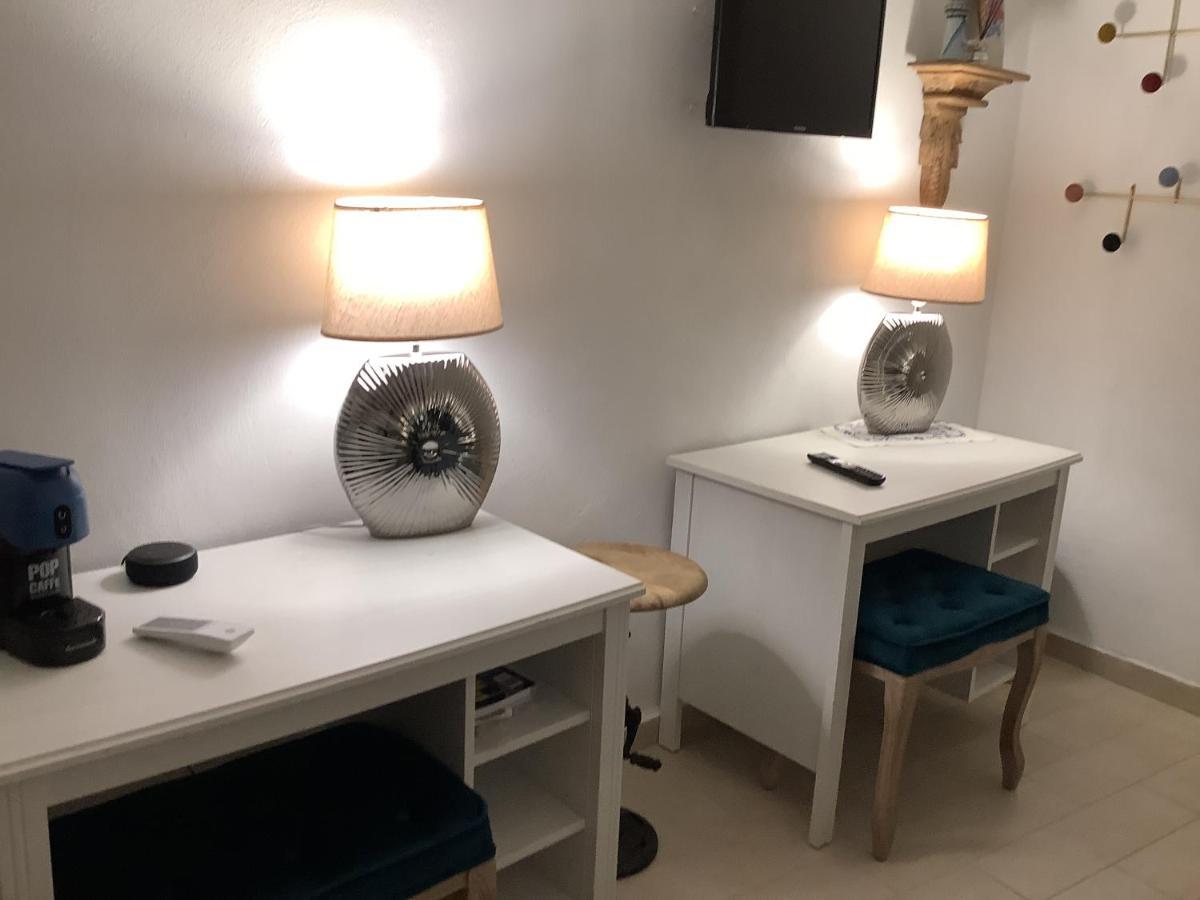 Tinnyhouse Neapol Exteriér fotografie