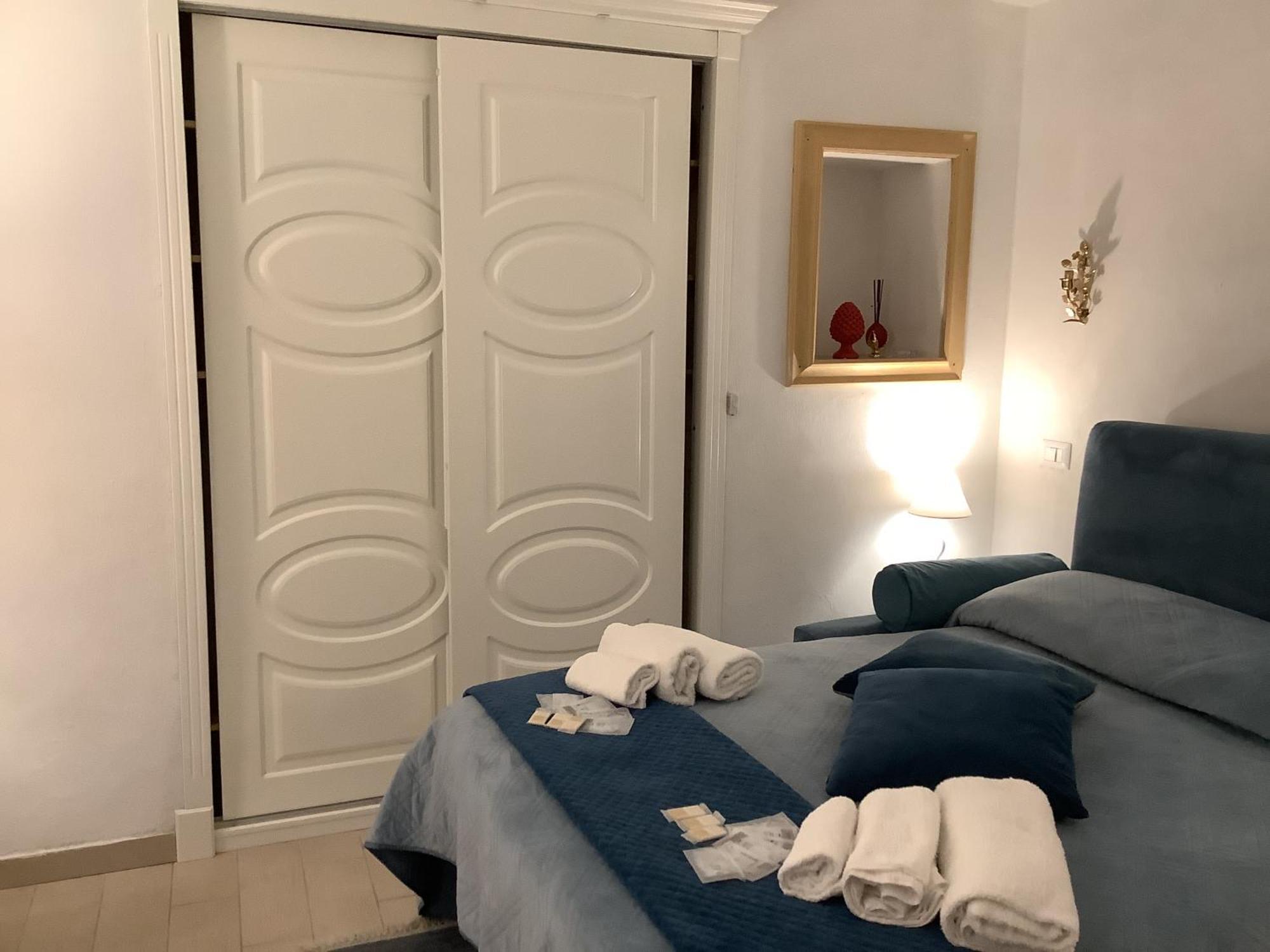 Tinnyhouse Neapol Exteriér fotografie
