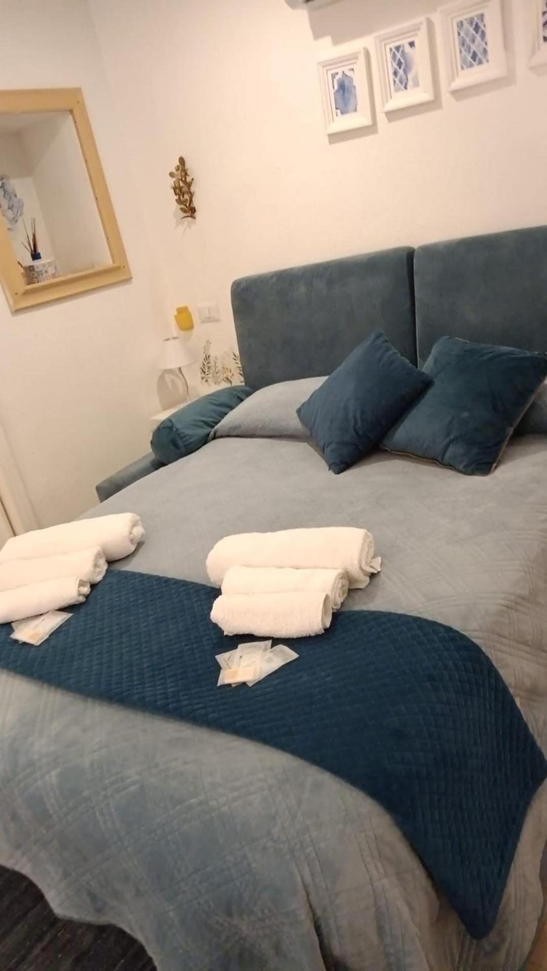 Tinnyhouse Neapol Exteriér fotografie